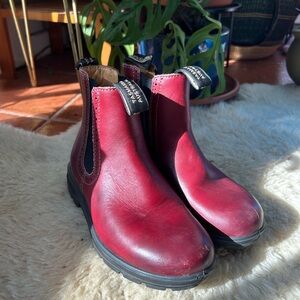 Blundstone Red Leather Chelsea Boots